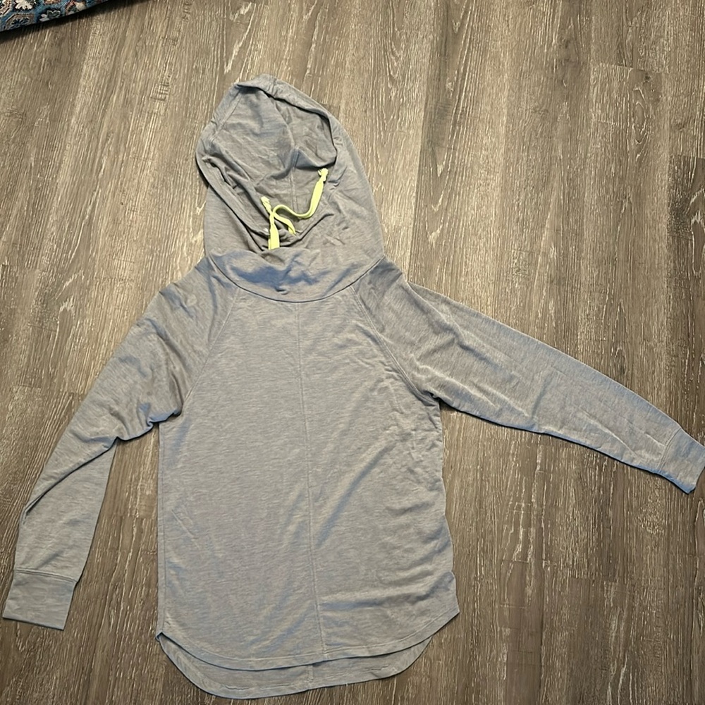 Grey lightweight hoodie. Size small.
